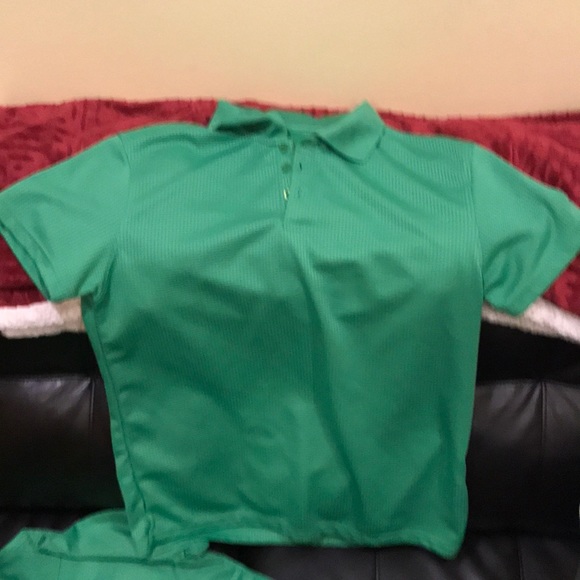 Green Polos 👕 Sz Medium - Picture 3 of 3